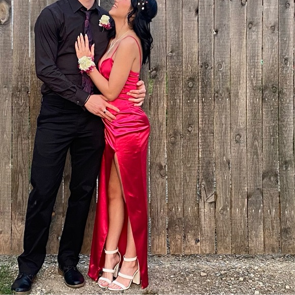 Pink Satin/Silk dress WITH SLIT. - Picture 3 of 3